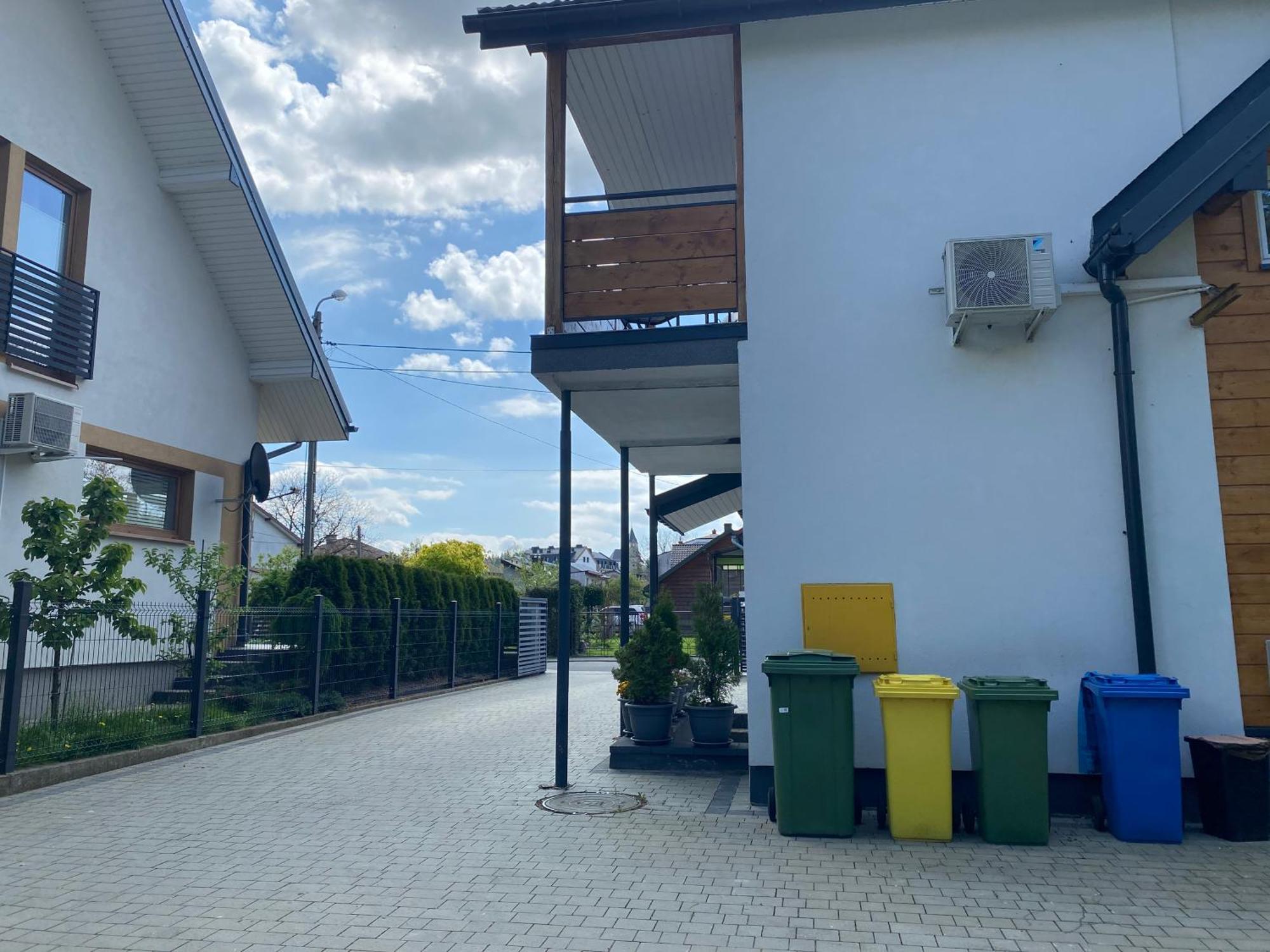 Apartamenty Fredry Lesko Kültér fotó